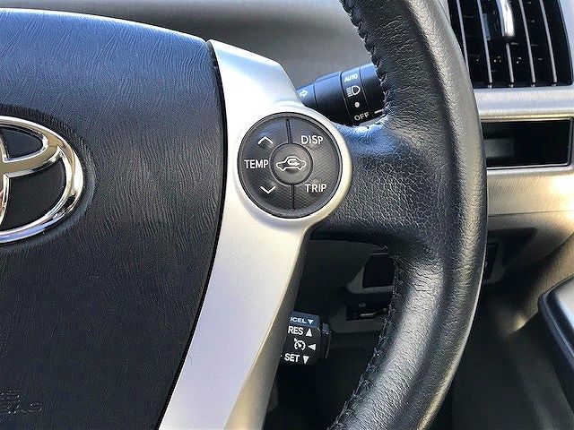 Toyota PRIUS ALPHA 2012-04 18075-11