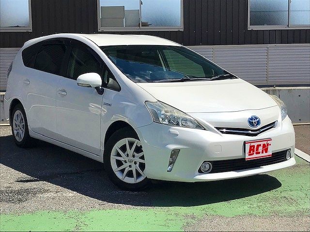 Toyota PRIUS ALPHA 2012-04 18075-6