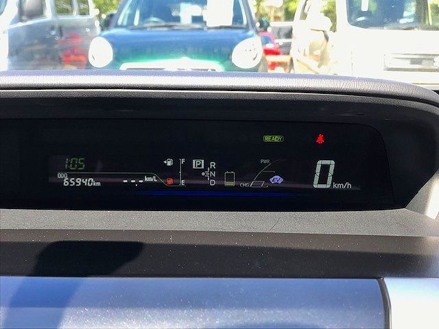 Toyota PRIUS ALPHA 2012-04 18075-7