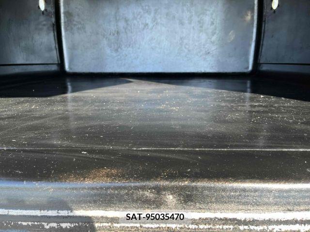 Hino DUTRO 2018-09 205998-11