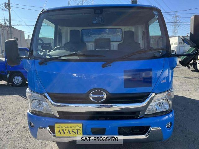 Hino DUTRO 2018-09 205998-1