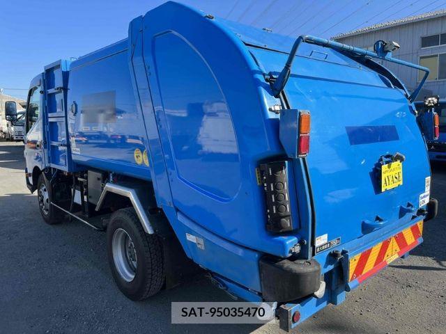 Hino DUTRO 2018-09 205998-3