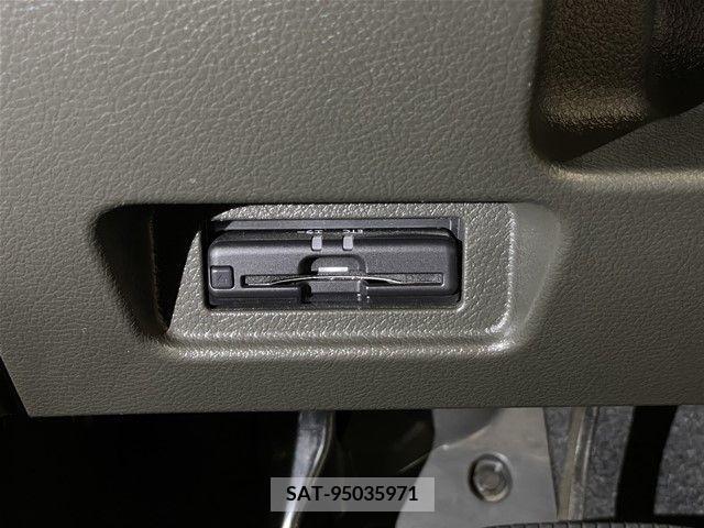 Nissan CUBE 2019-09 348056-12