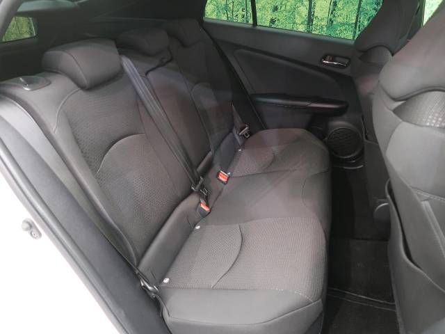 Toyota PRIUS 2019-07 13457-13