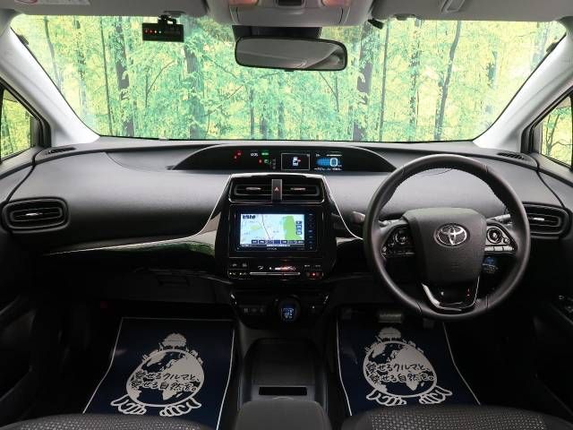 Toyota PRIUS 2019-07 13457-1