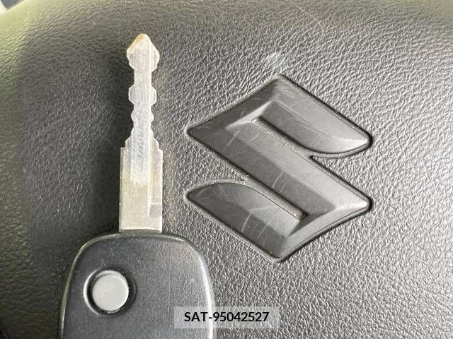 Suzuki ALTO 2018-02 305075-5