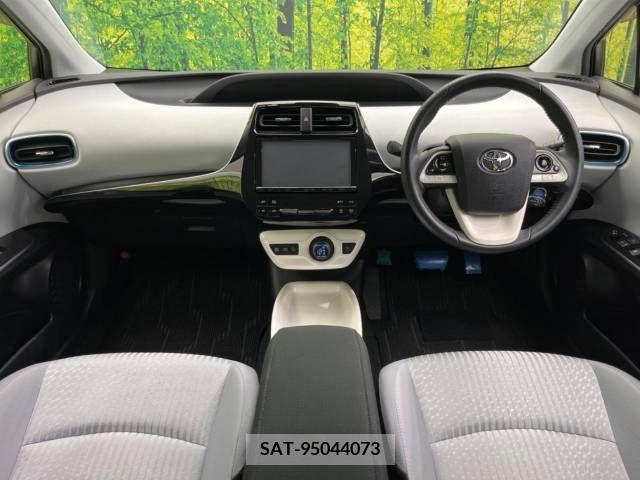 Toyota PRIUS 2016-06 375868-1