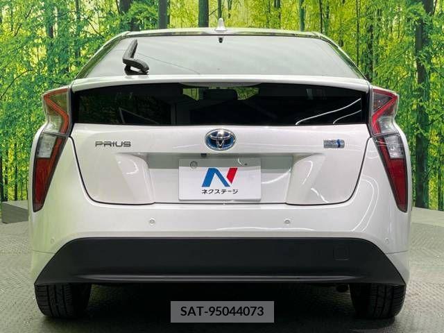 Toyota PRIUS 2016-06 375868-15