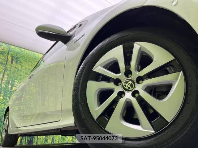 Toyota PRIUS 2016-06 375868-13
