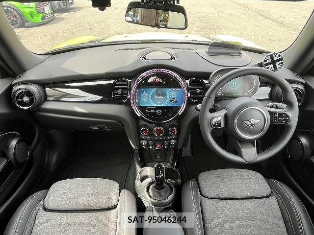 Bmw MINI 2022-11 241470-2