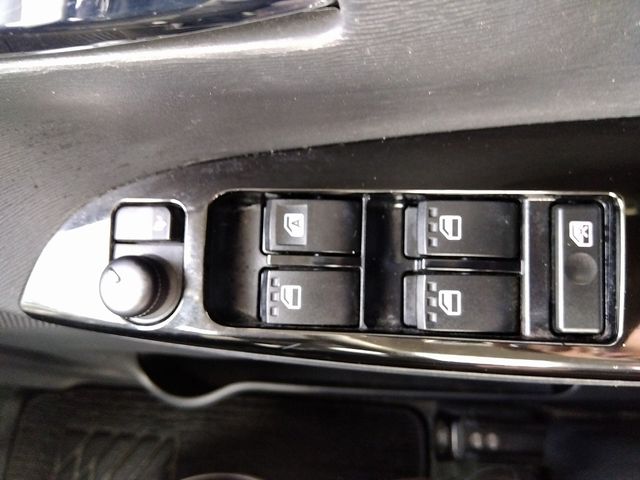 Daihatsu TANTO CUSTOM 2015-12 186000-25
