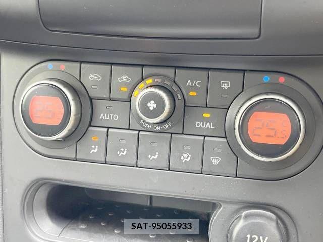 Nissan DUALIS 2012-06 308688-6