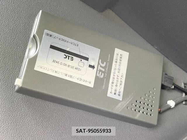 Nissan DUALIS 2012-06 308688-5
