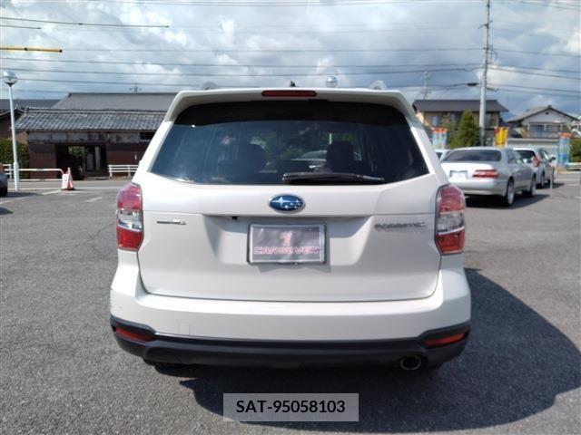 Subaru FORESTER 2014-06 360411-5