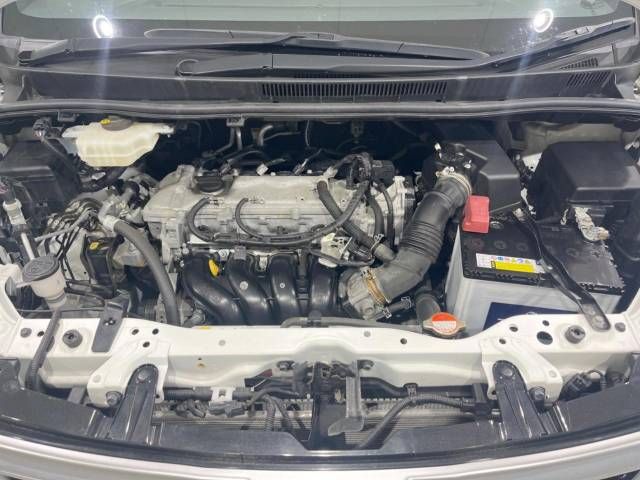 Toyota NOAH 2016-12 22589-19