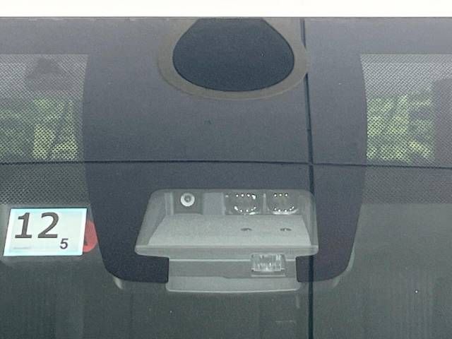 Toyota NOAH 2016-12 22589-3