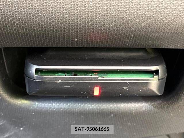 Daihatsu MOVE CUSTOM 2013-03 256992-3