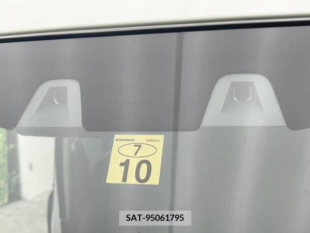 Suzuki SPACIA 2022-10 378275-2