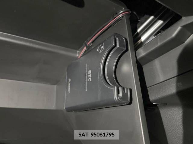 Suzuki SPACIA 2022-10 378275-6
