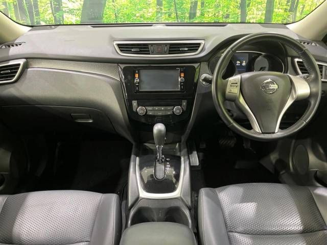 Nissan X-TRAIL 2016-05 12661-1