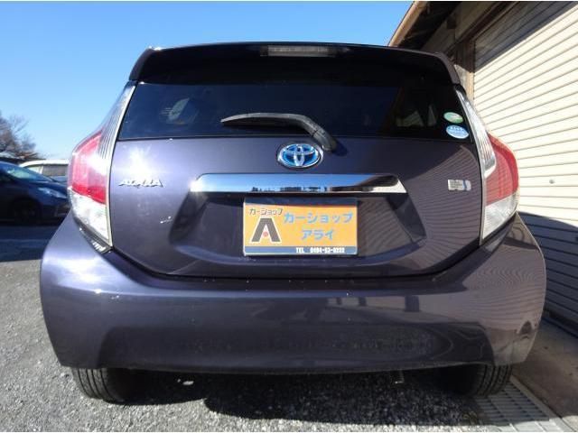 Toyota AQUA 2015-06 27683-2