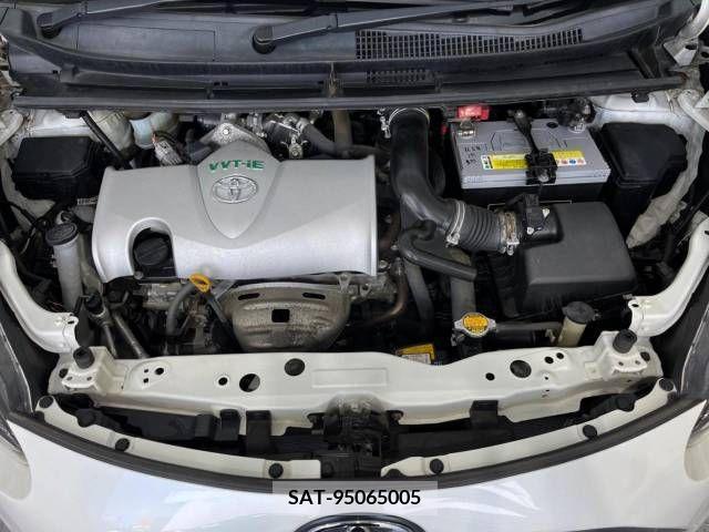 Toyota SIENTA 2015-11 236553-18