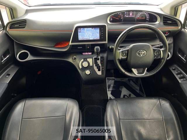 Toyota SIENTA 2015-11 236553-1