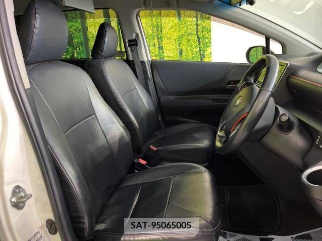 Toyota SIENTA 2015-11 236553-8