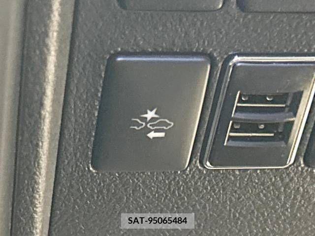 Toyota ALPHARD 2015-05 372761-4