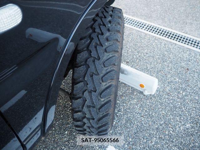 Suzuki JIMNY 2006-11 306105-27
