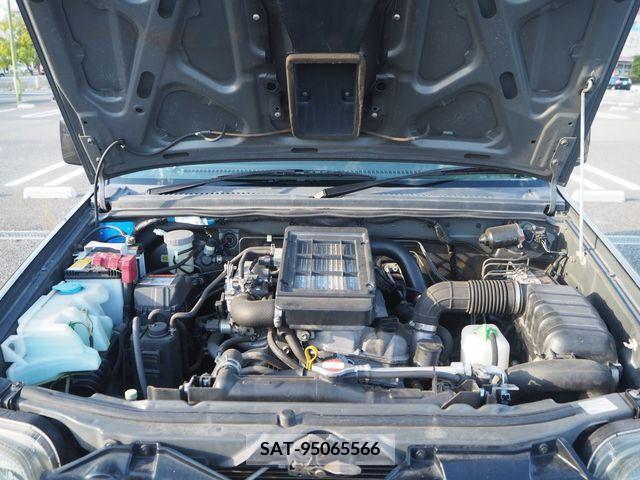 Suzuki JIMNY 2006-11 306105-22