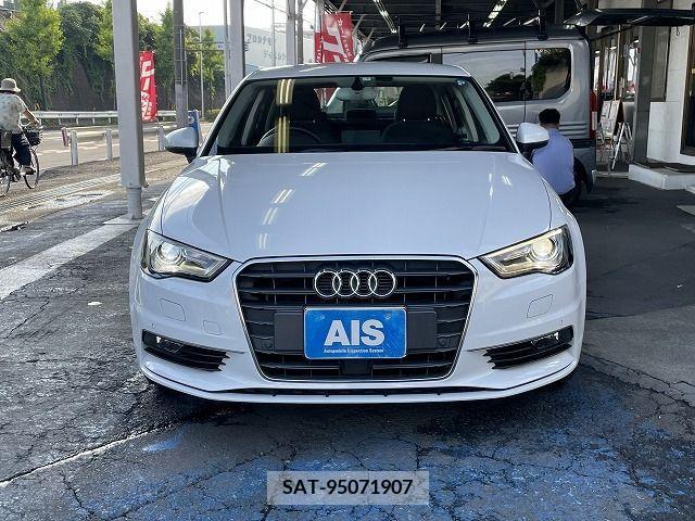 Audi A3 SEDAN 2015-06 329036-3
