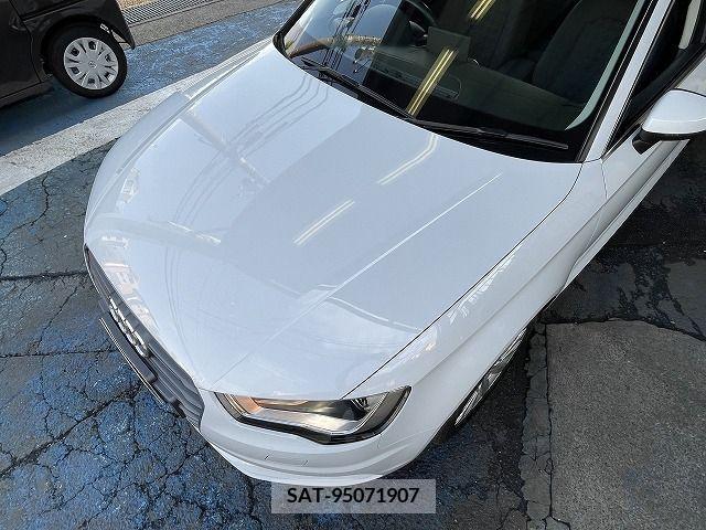 Audi A3 SEDAN 2015-06 329036-9