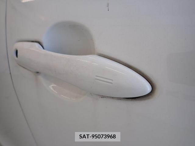 Toyota PRIUS 2018-02 221337-3