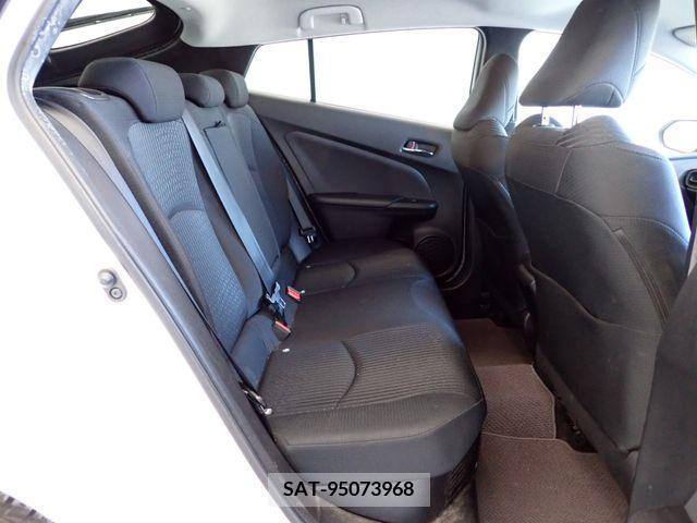 Toyota PRIUS 2018-02 221337-13