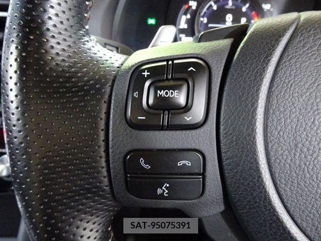 Lexus IS 2020-11 334417-10
