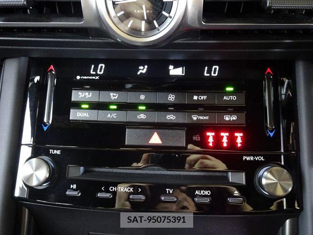 Lexus IS 2020-11 334417-16