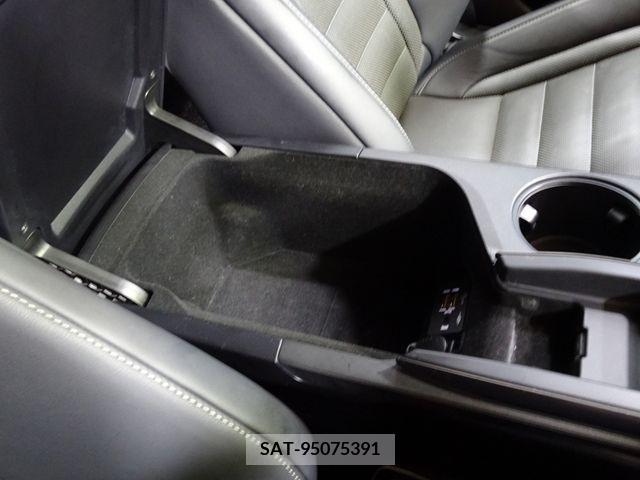 Lexus IS 2020-11 334417-20