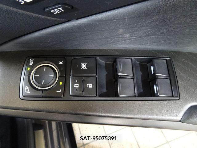 Lexus IS 2020-11 334417-23