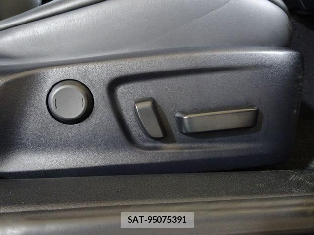 Lexus IS 2020-11 334417-24