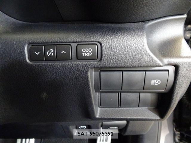 Lexus IS 2020-11 334417-14
