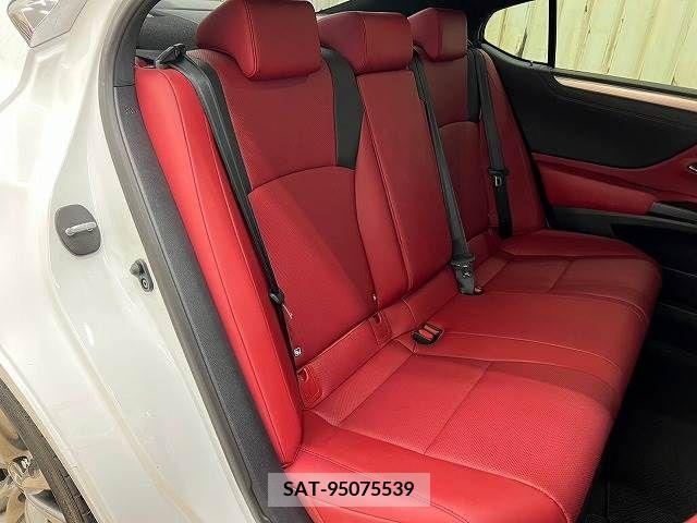 Lexus ES 2019-04 224231-9