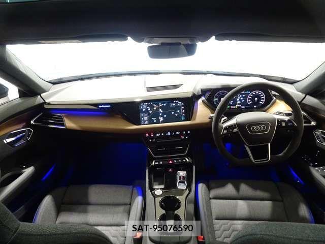Audi E-TRON 2023-03 225312-10