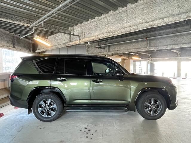 Lexus LX 2022-10 9259-5