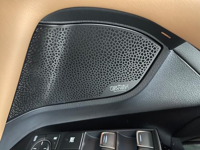 Lexus LX 2022-10 9259-12