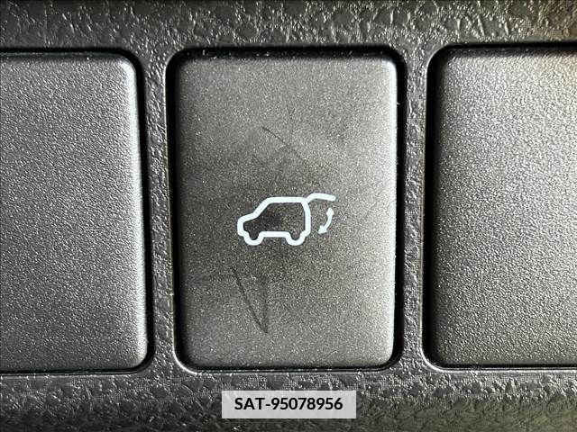 Toyota HARRIER 2020-06 343494-7