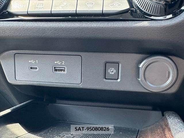 Nissan AURA 2021-08 356668-27