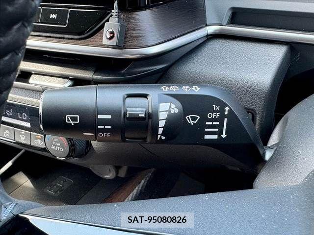 Nissan AURA 2021-08 356668-23
