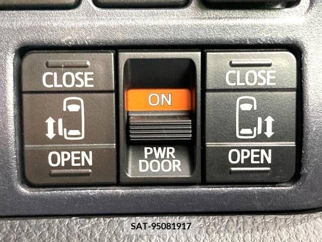 Toyota VOXY 2014-03 321386-5