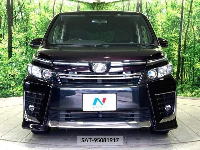 Toyota VOXY 2014-03 321386-14